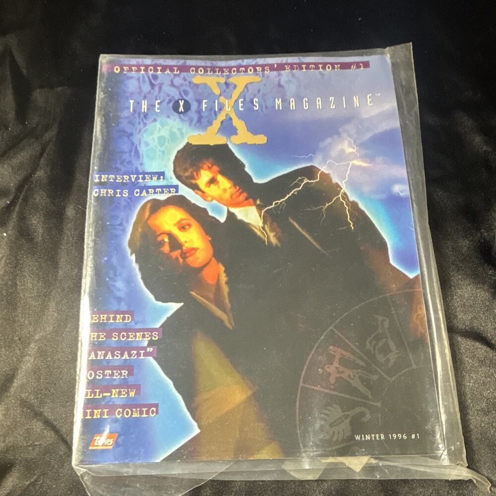 Topps The X-Files Magazine Collector's Edition #1 Winter 1996 Poster